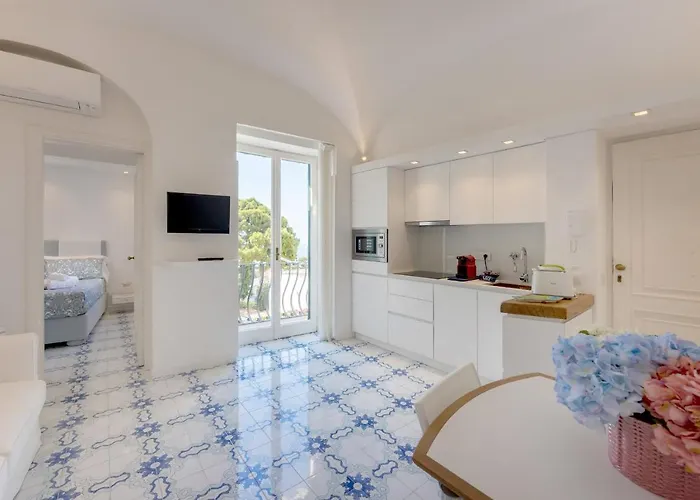 Azzurra, Apartamento Capri
